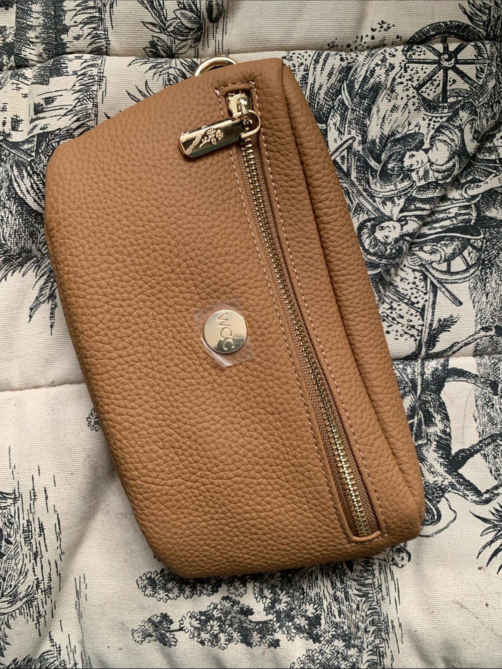 Everyday Pebbled Crossbody Bag in Tan with Gold Hardware - Picture 6 of 9